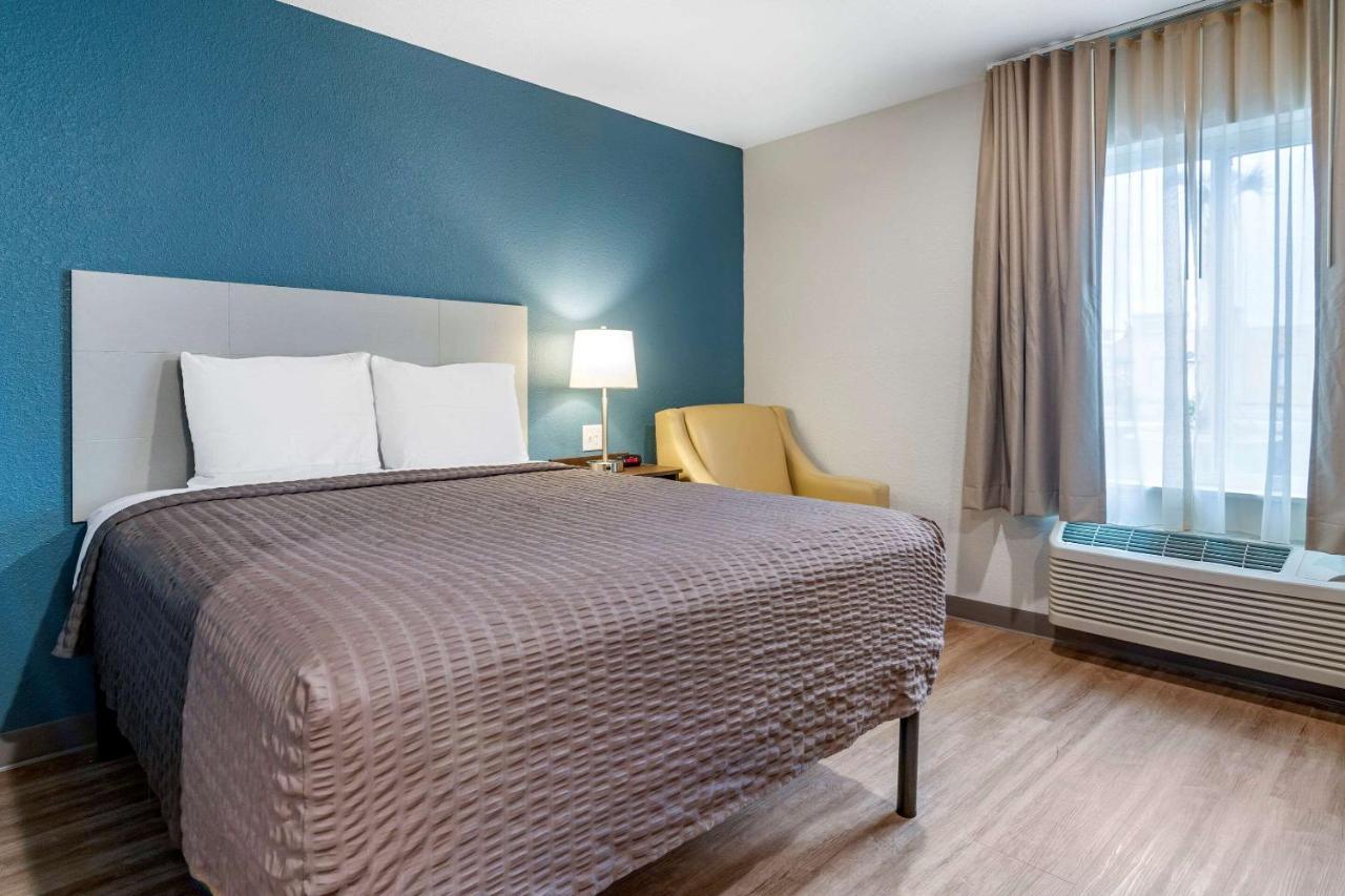 Woodspring Suites Brunswick Εξωτερικό φωτογραφία
