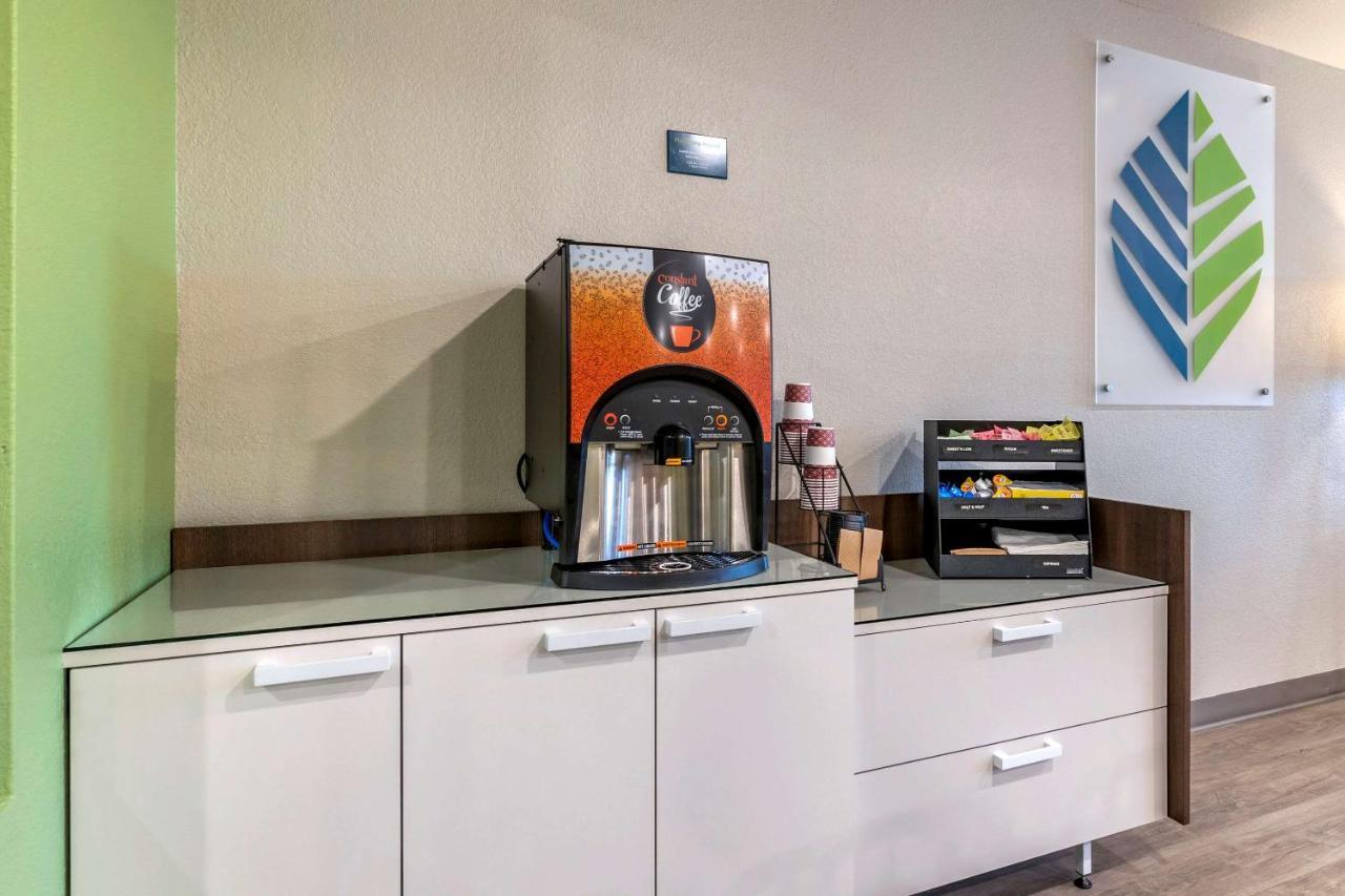Woodspring Suites Brunswick Εξωτερικό φωτογραφία