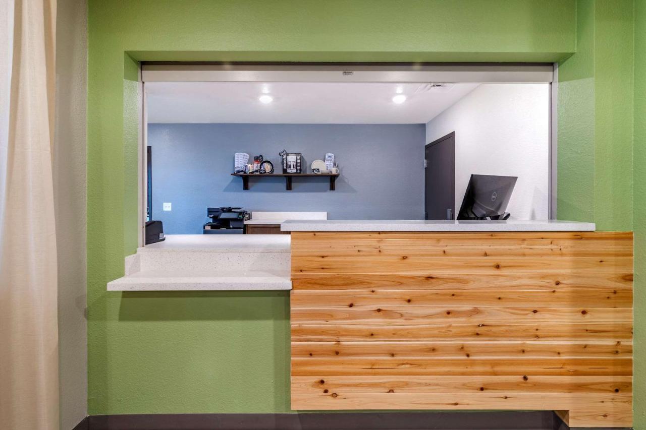 Woodspring Suites Brunswick Εξωτερικό φωτογραφία
