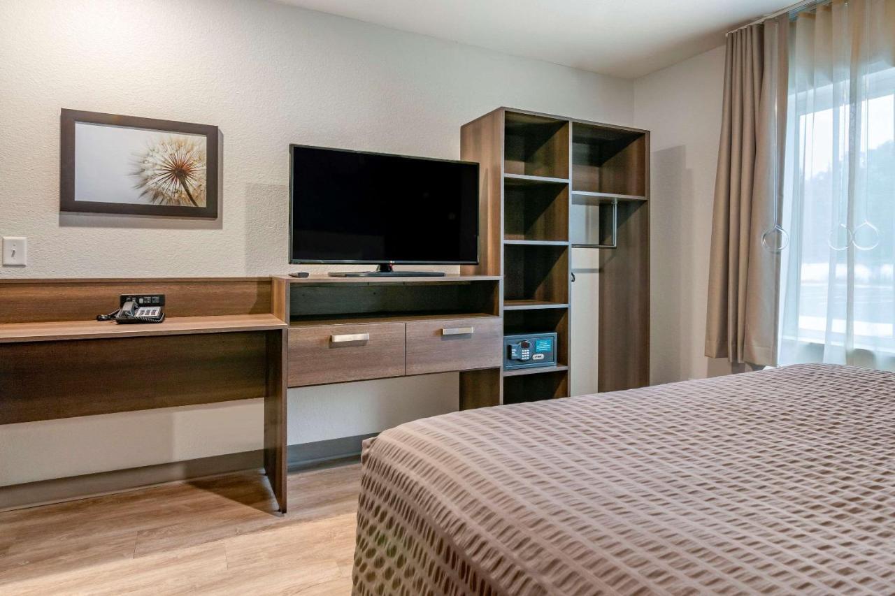 Woodspring Suites Brunswick Εξωτερικό φωτογραφία
