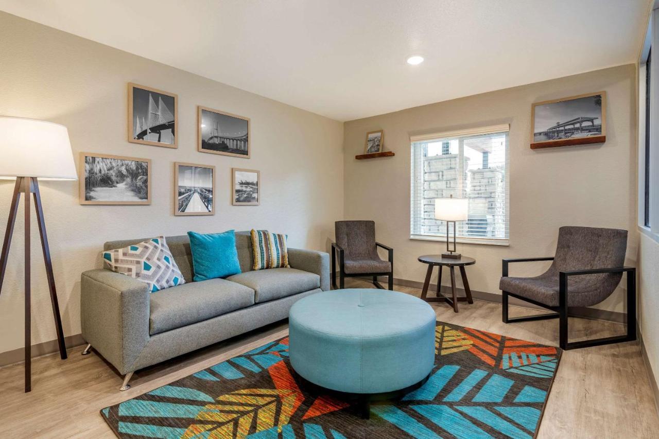 Woodspring Suites Brunswick Εξωτερικό φωτογραφία