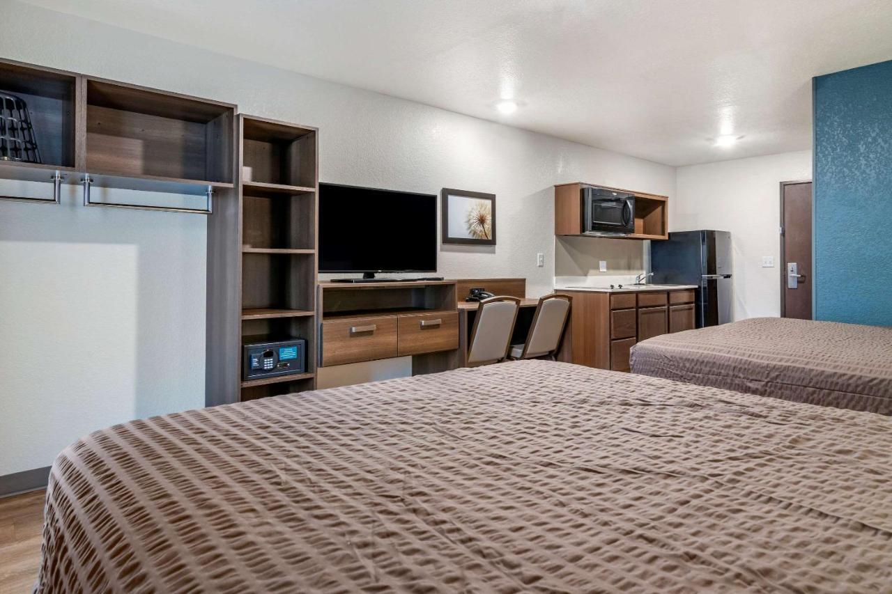 Woodspring Suites Brunswick Εξωτερικό φωτογραφία